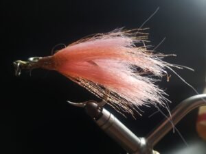 Assist hook habillés fibre et tinsel taille 9/0 arcapeche pour la pêche du thon rouge sur chasse